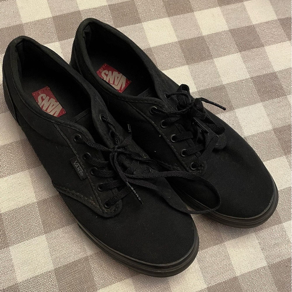 Black vans - Picture 1 of 5